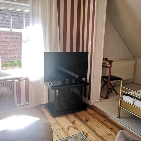 فندق مبيت وإفطار Am Lindenplatz Crinitz